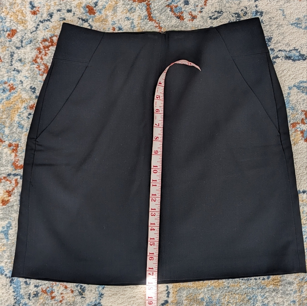 LOFT Elegant Black Mini Skirt Size 4